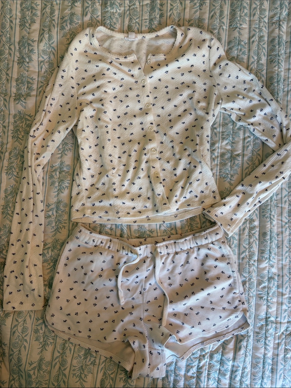 Garage white and blue floral two piece pajama set
